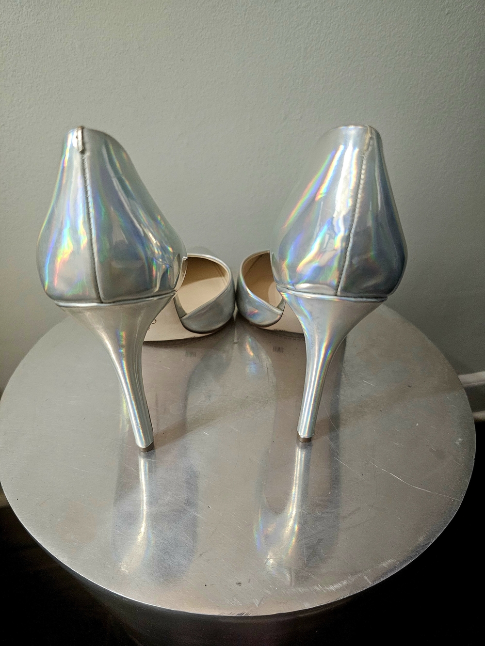 Jessica Simpson Silver Holographic Pointed-Toe Pumps Size 11 - Picture 4 of 7